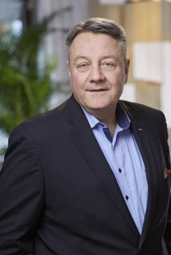 Michel Schutzbach, Landschef Europa