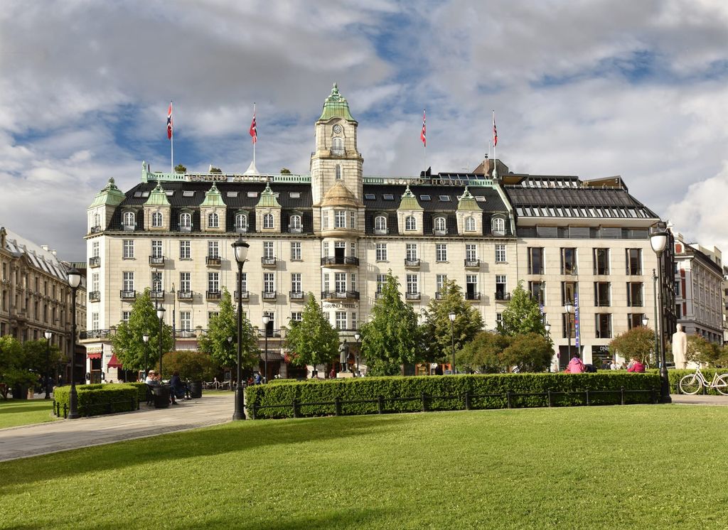 FredrikkeNssforlaterGrandHotelOslobyScandic.jpeg