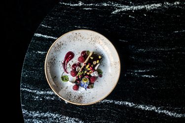Chokladochntganachepmrdegsbottenserverasmedhalloncremeochhalloncrisp..jpeg