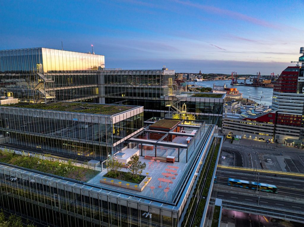 NuppnarGteborgsnyastorhotellstadenshgstatakterrassinspireradavMiami.jpeg