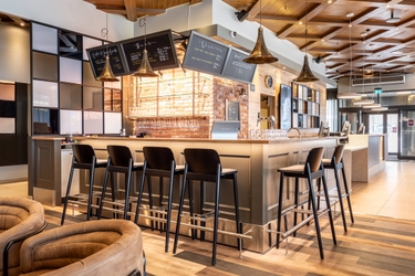Scandic-Lahti-City-lobby-bar.jpg