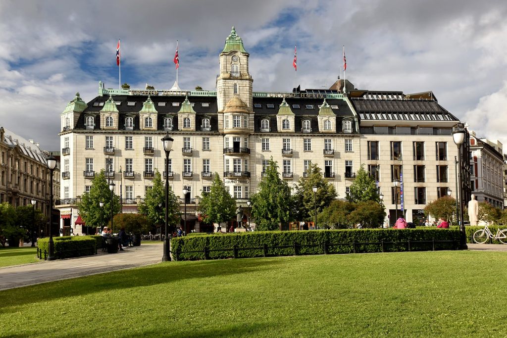 GrandHotelfasade.jpeg