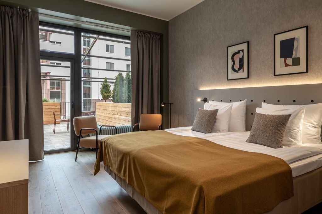 ScandicHelsinkiHubSuperirorPlusRoomwithterrace.jpeg