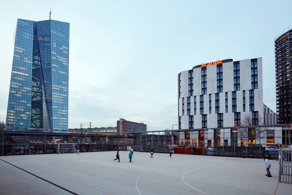 ScandicFrankfurtHafenparkexteriorfacade.jpeg