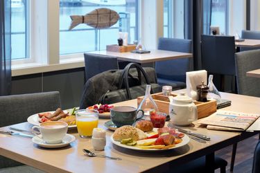 ScandicIshavshotelfrokostbord.jpeg
