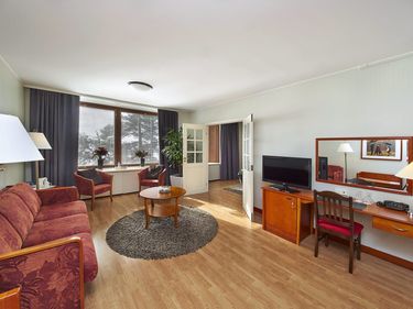 ScandicavaauudenhotellintnnSaloonLappeenrantaanjaVaasaanWaskiasaanimenstakaisin.jpeg