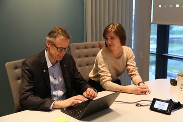 ElineOpsahlfikkprvesegihotelldirektrstolentilClausPetersen.jpeg