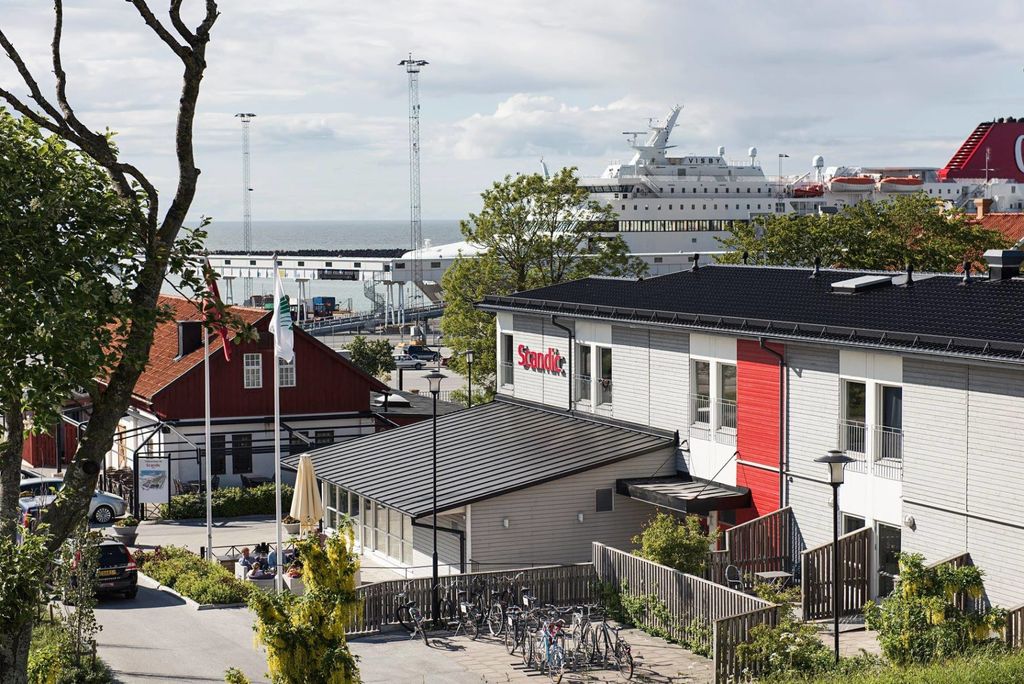 DettahnderhosScandiciAlmedalenrullstolsrallymedLenaHallengrenochpaneldebatterkringkompetensfrsrjning.jpeg