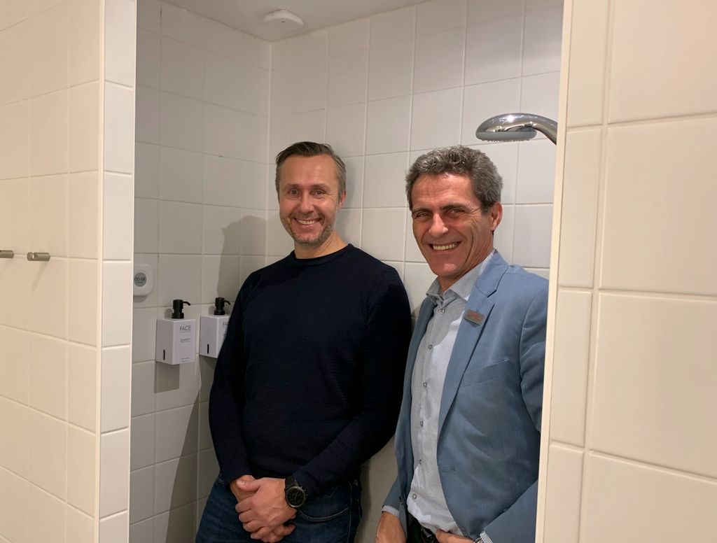 Innovativlsningskalnudgehotelgstertilatsparepvandetunderbruseren.jpeg