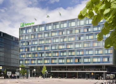 holidayinnhelsinkicitycentreexterior.jpeg