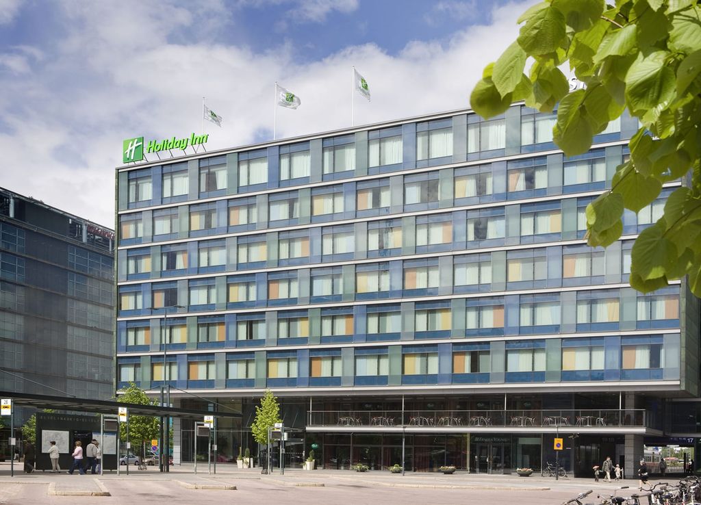 holidayinnhelsinkicitycentreexterior.jpeg