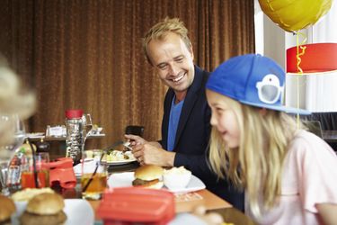 Barntergratisivuxenssllskap.jpeg